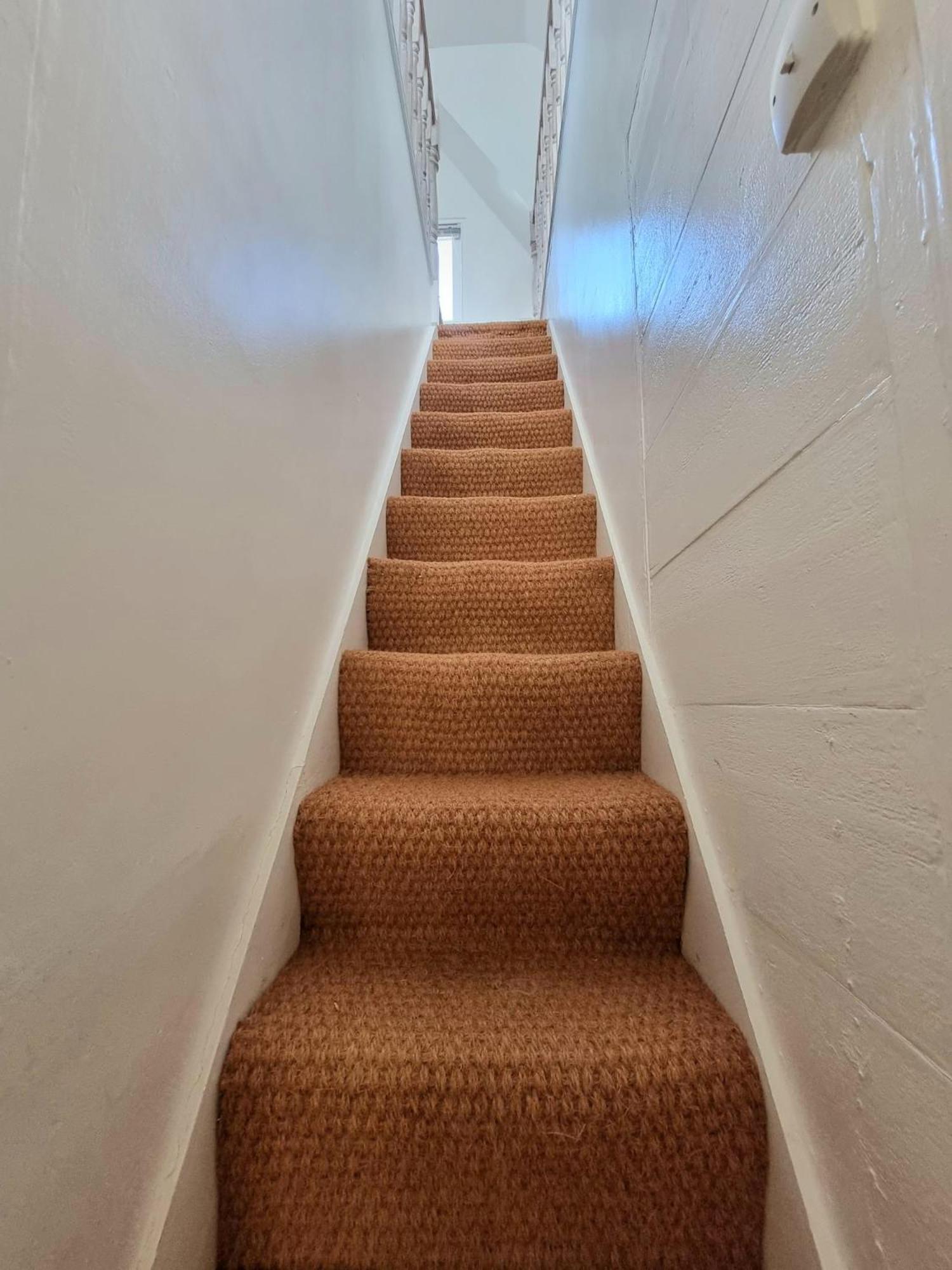 West Hill Retreat Seaview Balcony Chic Loft Studio & Free Parking Hastings Luaran gambar